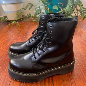 Dr Marten Jadon Smooth Leather Platform Boots in Perfect Condition!